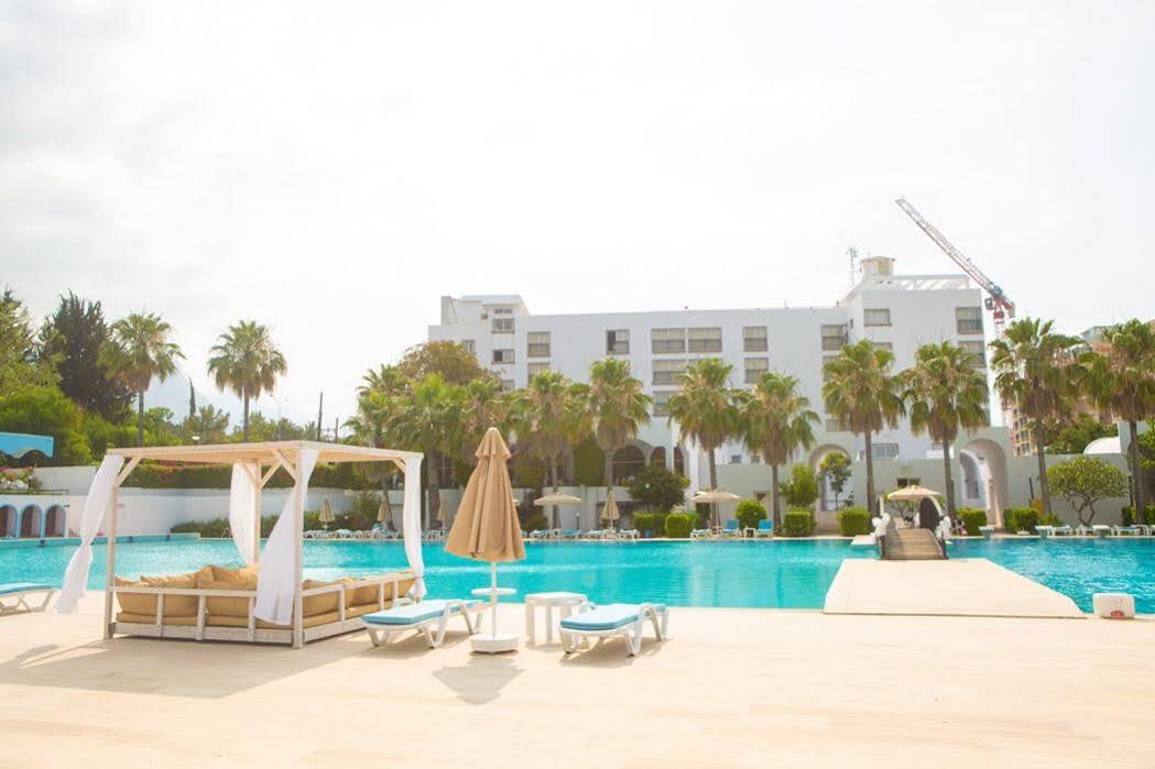Uptown Bueyuek Anadolu Girne Hotel Exterior foto